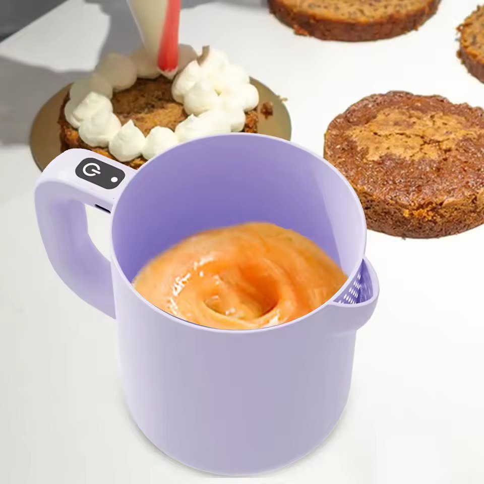 Self-Stirring Mug – The Smart Way to Mix Everything